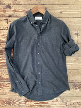 Load image into Gallery viewer, Casual Friday - Anton Shirt - Navy/Charcoal 726
