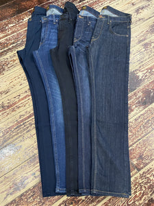 Lee 'Daren' straight leg jean in different colours from Gere Menswear